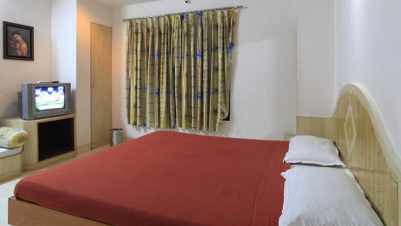 Annapurna Lodging, Satara 3